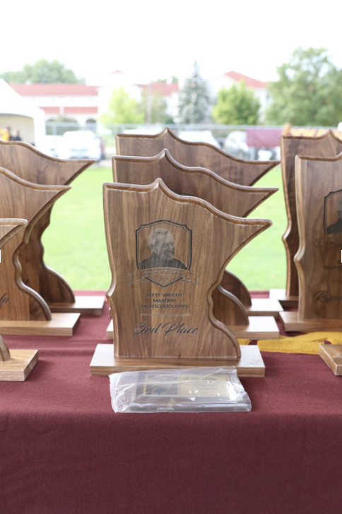 Menomonie XC Team’s Run At The Roy Griak Invitational